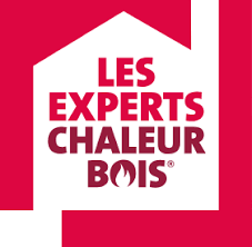 Les Experts Chaleur Bois : Votre chauffage au bois Logo rouge et blanc Les Experts Chaleur Bois avec silhouette de maison et petite flamme stylisée.